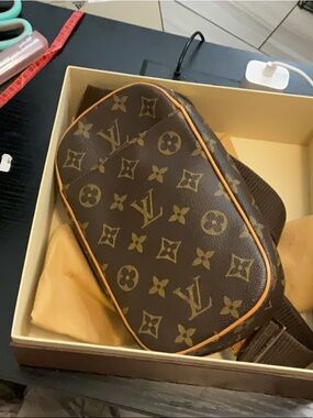 LV Gange Bumbag